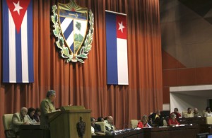 Raúl en la clausura de la Asamblea Nacional del Poder Popular.
