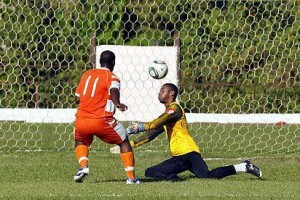 El gol tempranero de Roberto Linares fue el único del partido inaugural del 99 Campeonato Nacional de Fútbol. (Foto: Carolina Vilches Monzón)