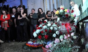 Público asistente a la Trovada Homenaje a Santiago Feliu en La Habana este miércoles.