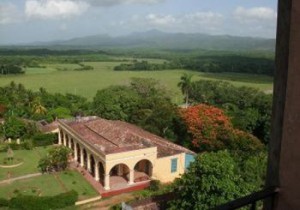 Hasta el Valle de los Ingenios llegan los recorridos que la Oficina del Conservador de la Ciudad de Trinidad ha organizado para el verano.