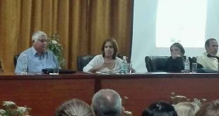 Parlamento, leyes, Ana Mari Machado