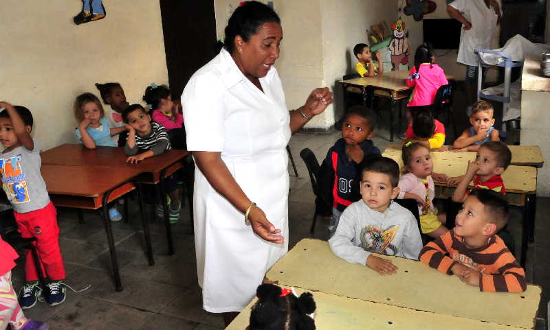sancti spiritus, fmc, federacion de mujeres cubanas, enfermeria, circulo infantil