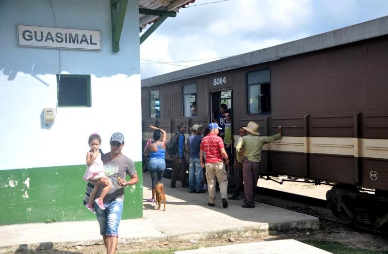 sancti spiritus, accidente, carne de cerdo, guasimal, muerte