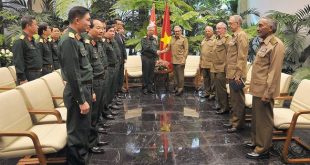Raúl Castro, Vietnam, Cuba