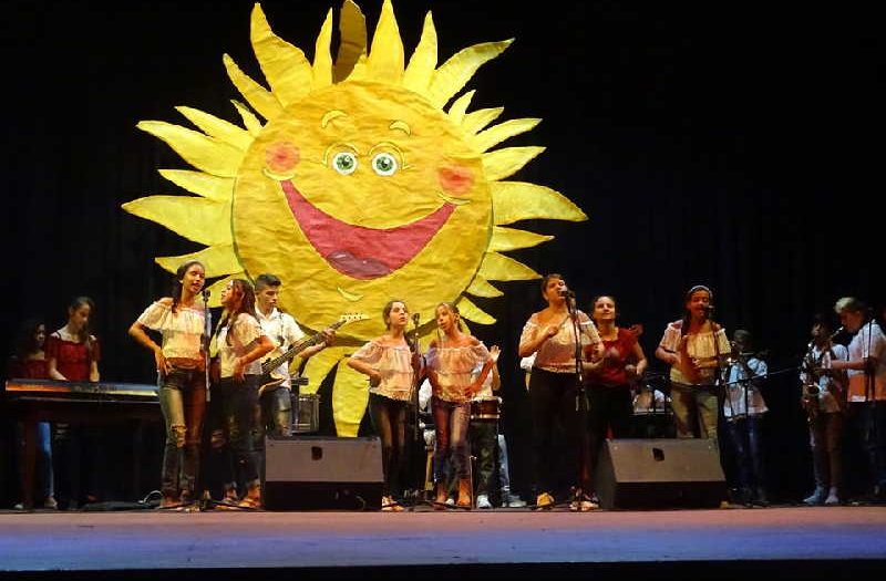 sancti spiritus, cantandole al sol