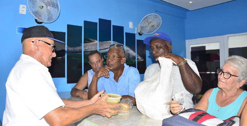 sancti spiritus, obras sociales, gastronomia