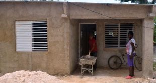 sancti spiritus, fmc, 23 de agosto, federeacion de mujeres cubanas, construccion de viviendas