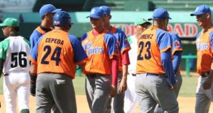 Béisbol, Gallos, Sancti Spíritus, Cienfuegos