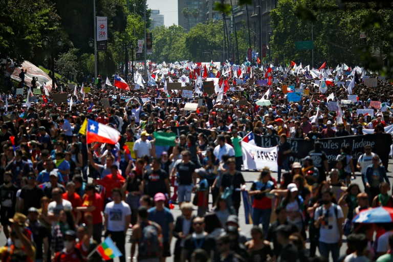 chile, huelga, manifestaciones, protestas, sebastian piñera