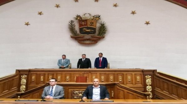 Veenzuela, Jun, Asamblea Nacional, Parlamento