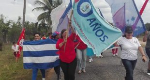 MUJERES, bandera 60 aniversario, Sancti Spíritus, FMC