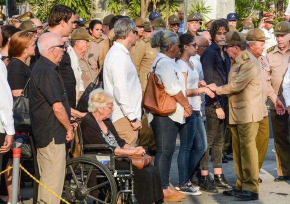 Raúl Castro, FAR, Combatientes, Efigenio Ameijeiras
