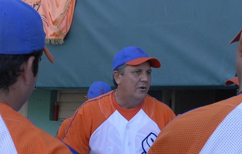 sancti spiritus, serie nacional de beisbol, los gallos, juan castro, gallos