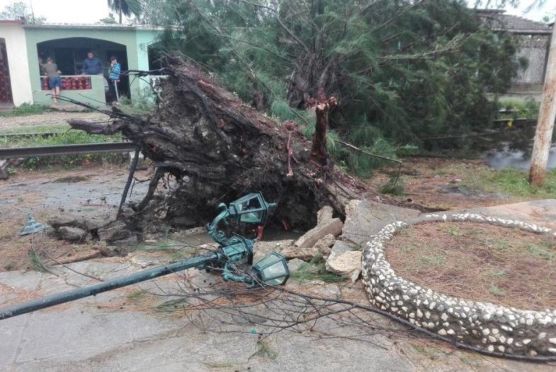 sancti spiritus, tormenta tropical laura, redes electricas, empresa electrica, ciclones, desastres naturales