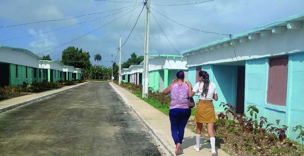 sancti spiritus, yaguajay, construccion de viviendas, huracan irma, mayajigua