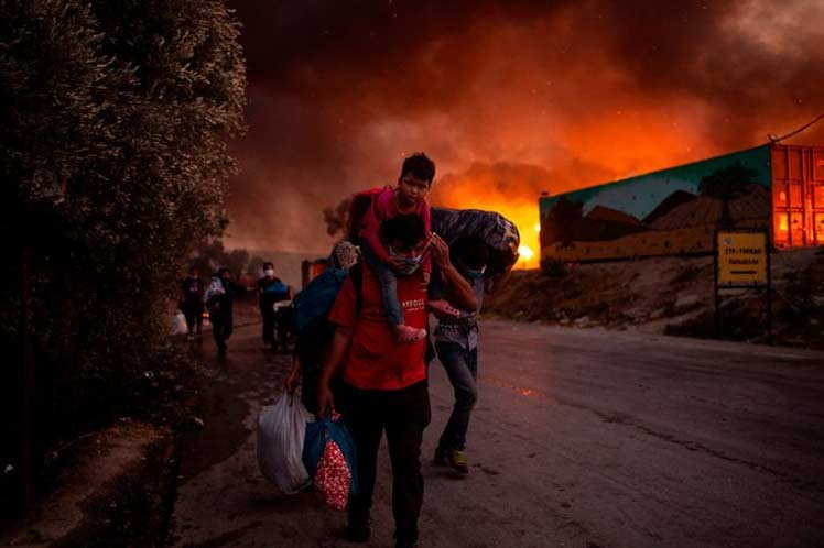 grecia, incendio, migrante, medicos sin frontera, msf