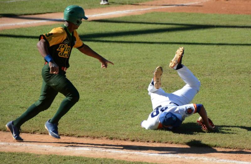 sancti spiritus, yuen socarras, 60 snb, gallos 60 snb, serie nacional de beisbol