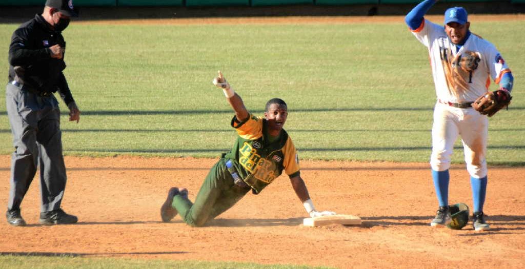 sancti spiritus, yuen socarras, 60 snb, gallos 60 snb, serie nacional de beisbol