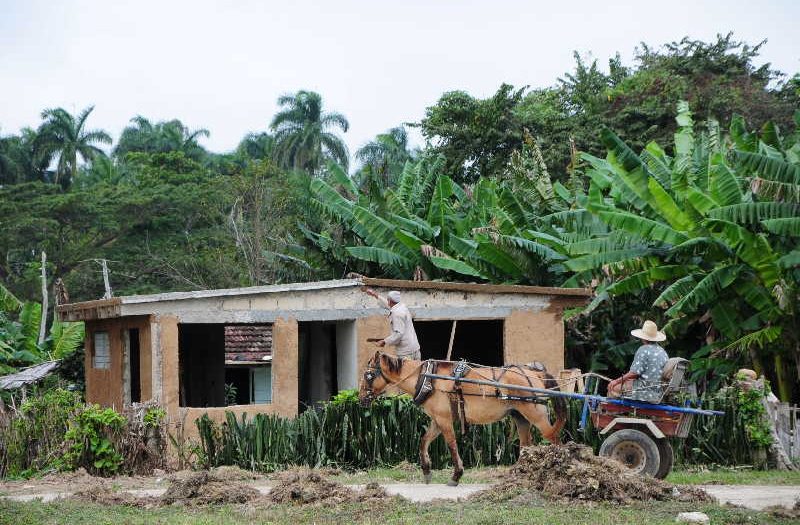 cuba, construccion de viviendas, subsidios, economia cubana