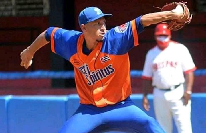 sancti spiritus, los gallos, serie nacional de beisbol, snb 61 gallos 61 snb, industriales