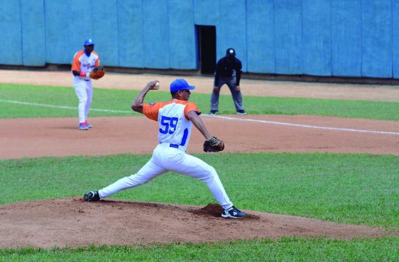 sancti spiritus, serie nacional de beisbol, 61 snb, gallos, gallos 61 snb, ariel zerquera