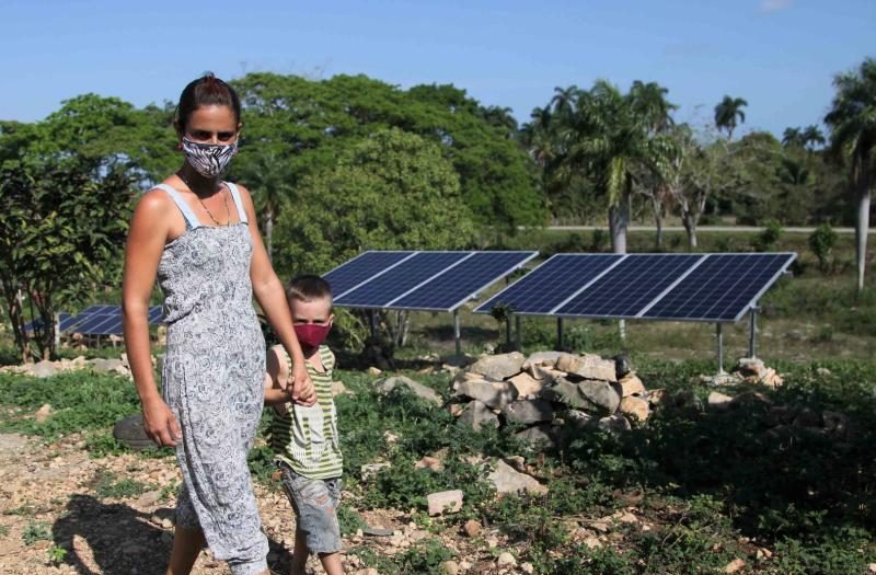 yaguajay, sancti spiritus, empres electrica, electricidad, paneles solares, energia renovable, parque solar fotovoltaico