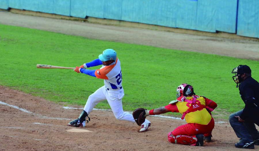 sancti spiritus, serie nacional de beisbol, 61 snb, gallos 61 snb