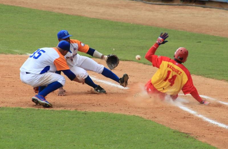 sancti spiritus, serie nacional de beisbol, gallos 61 snb, 61 snb, cocodrilos, matanzas