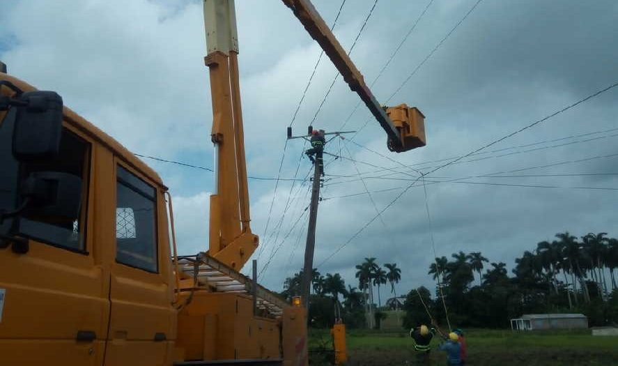 pinar del rio, tormenta local severa, apagones, electricidad, desastres naturales