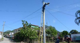 sancti spiritus, linieros, empresa electrica, interrupciones electricas, apagones