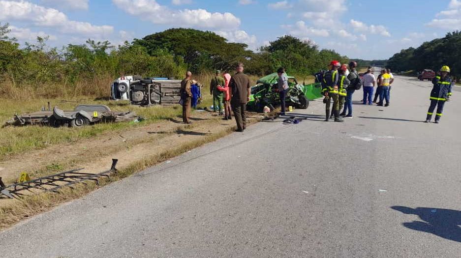 sancti spiritus, accidente de transito, autopista nacional, cabaiguan, hospital provincial camilo cienfueros