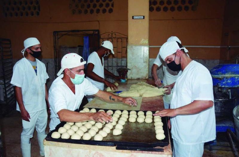 sancti spiritus, cadena cubana del pan, empresa alimentaria, industria alimentaria