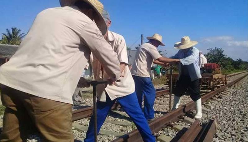 sancti spiritus, jarahueca, ferrocarriles, via ferrea