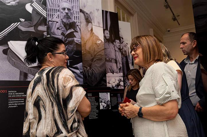 cuba, serbia, centro fidel castro, feria del libro