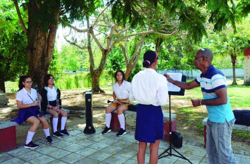 sancti spiritus, enseñanza artisitica, escuela de musica, escuela de arte ernesto lecuona