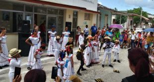 yaguajay, jarahueca, ada elba perez, bienal identidad