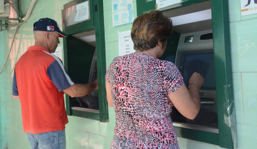 sancti spiritus, bancarizacion, comercio electronico, banco central de cuba