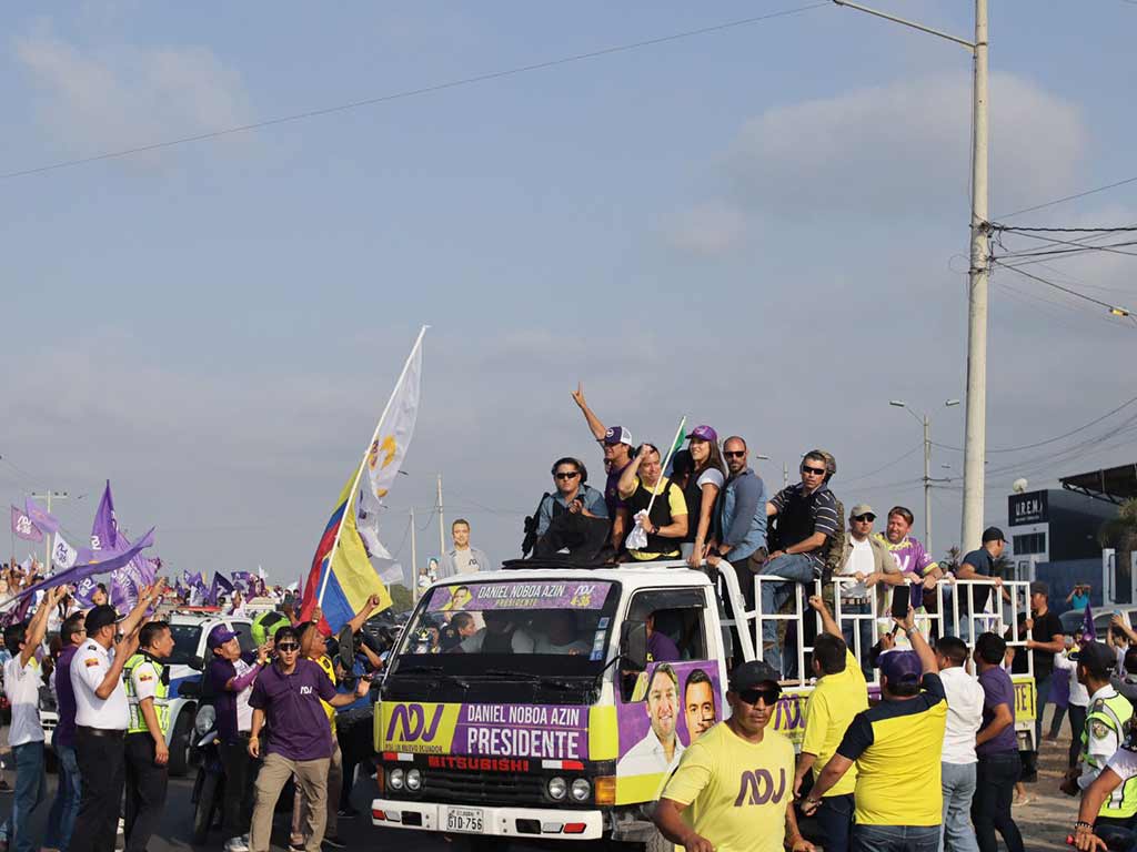 Daniel Noboa recorrió tres provincias este jueves en una jornada maratónica.