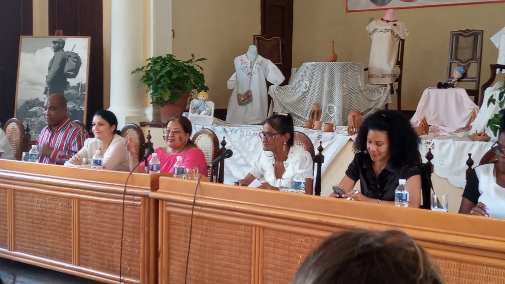 La Asamblea trinitaria estuvo presidida por Teresa Amarelle Boué, integrante del Buró Político y sectetaria general de la organización en Cuba.