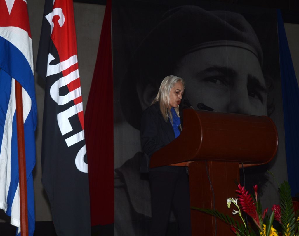 Festejemos este aniversario orgullosos de ser cubanos, afirmó Mileydi Milián, primera secretaria del Partido en el municipio. (Fotos: Oscar Alfonso Sosa)