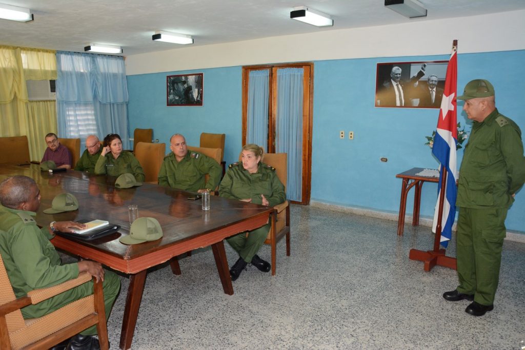 El Consejo de Defensa Provincial, por consenso, expresó el reconocimiento a la excelente preparación de la Clase Metodológica y el desarrollo del Día de la Defensa Territorial en Cabaiguán y en su Zona de Defensa Urbana I.