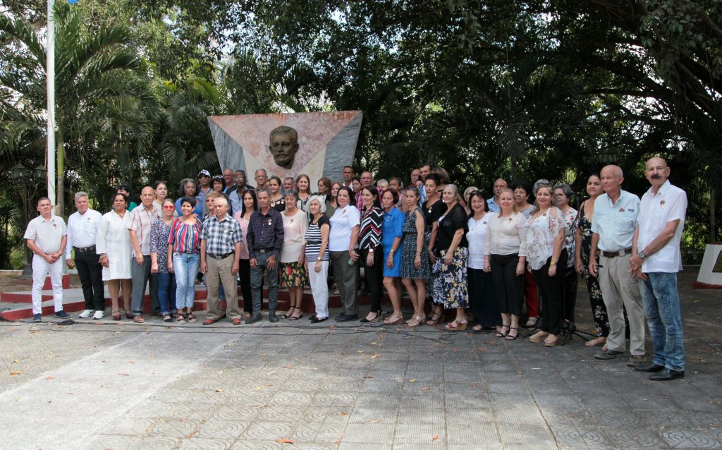 Afiliados de los sindicatos de la Cultura, Energía y Minas, Administración Pública y Civiles de la Defensa fueron distinguidos. (Foto: Oscar Alfonso Sosa)