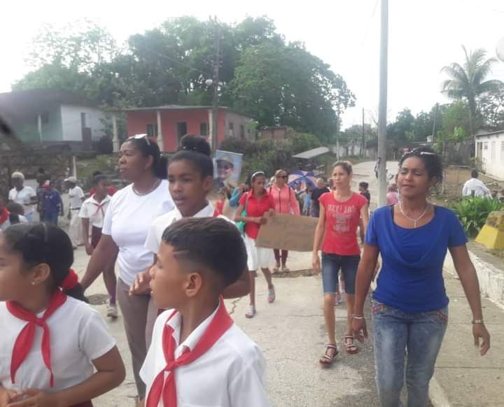 En Caracusey, como en otros poblados rurales del municipio, se desarrollaron actos en saludo al Primero de Mayo.