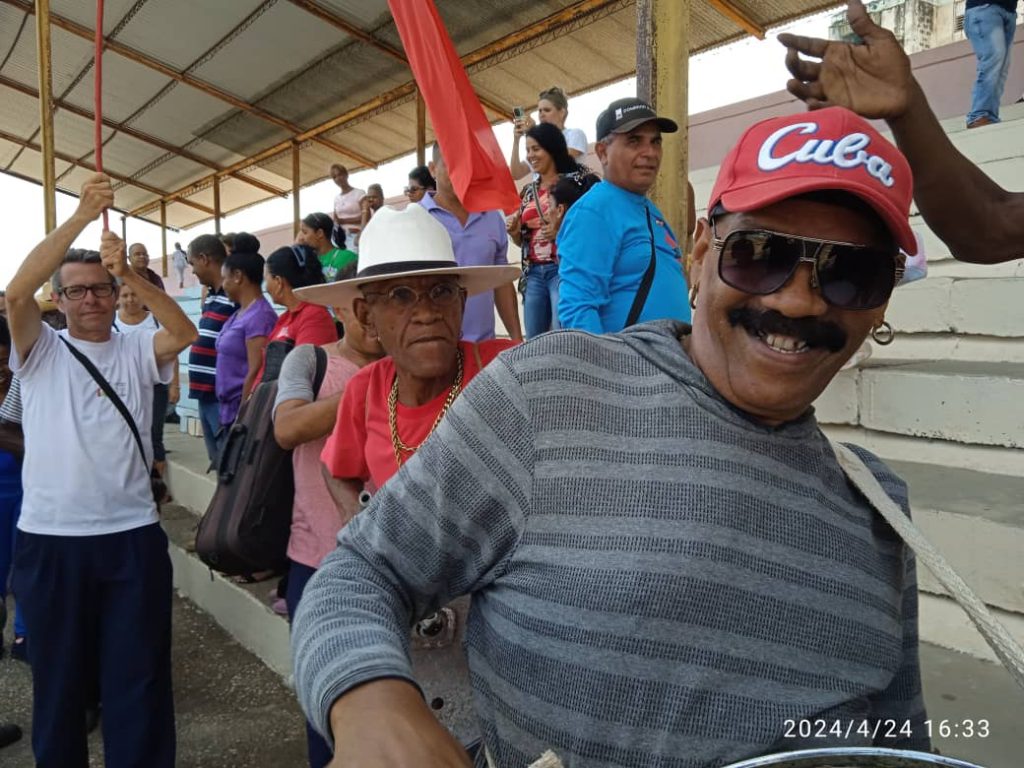 La plenaria realizada en el estadio Rolando Rodríguez fue un adelanto de lo que ocurrirá el Primero de Mayo.