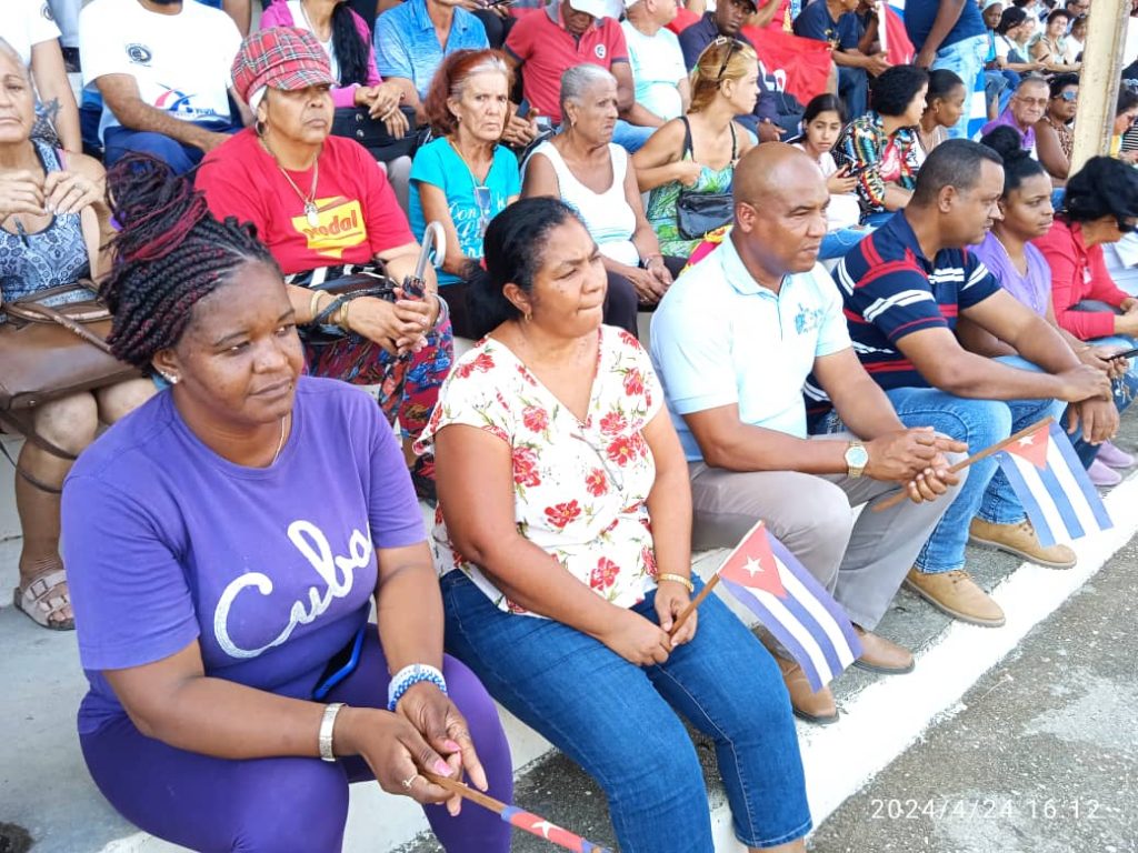 Las máximas autoridades del territorio presentes en la plenaria realizada en Trinidad como antesala de la fiesta proletaria.