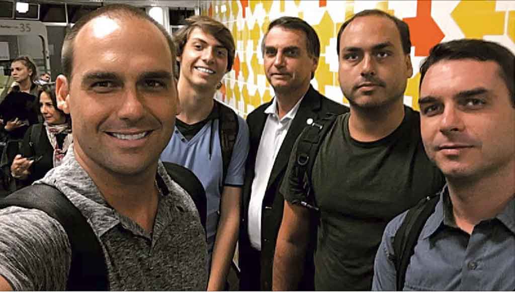 La medida se aplica a Flávio, Carlos y Renan Bolsonaro, quienes no viven con su padre.