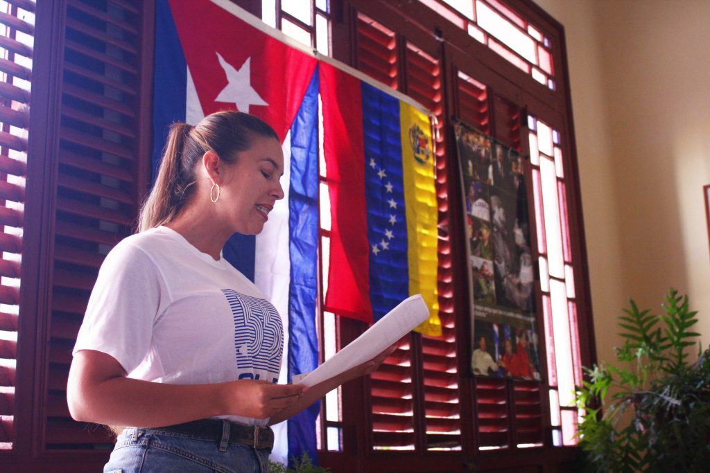 La joven alzó su voz a favor de Venezuela en nombre de sus contemporáneos.