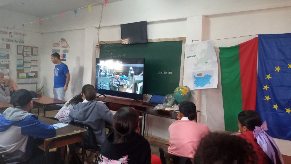 El Caso Tesla es un filme inspirado en valores universales como la amistad y el amor.