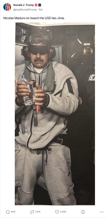 Foto publicada por Trump en su red Truth Social que confirma el secuestro del mandatario constitucional de Venezuela, Nicolás Maduro.