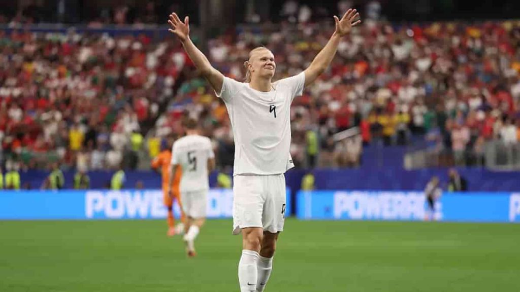 Erling Haaland (86) anotó el gol de la victoria de Noruega ante Costa de Marfil.